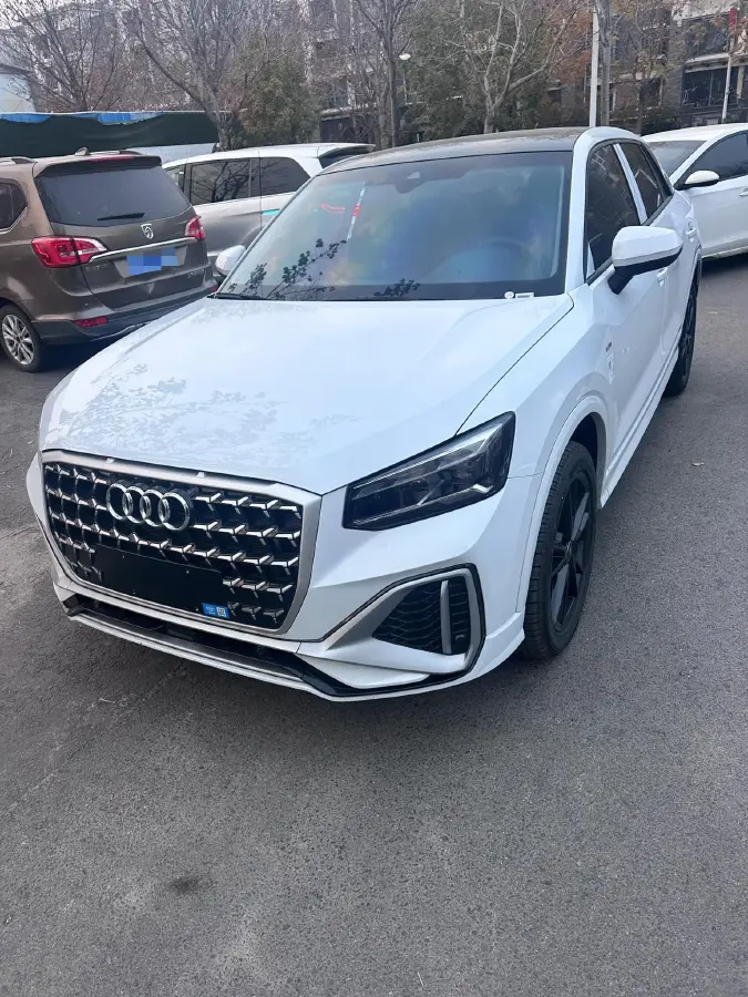 2025 Audi Q2L 1.5T 160HP L4 7DCT