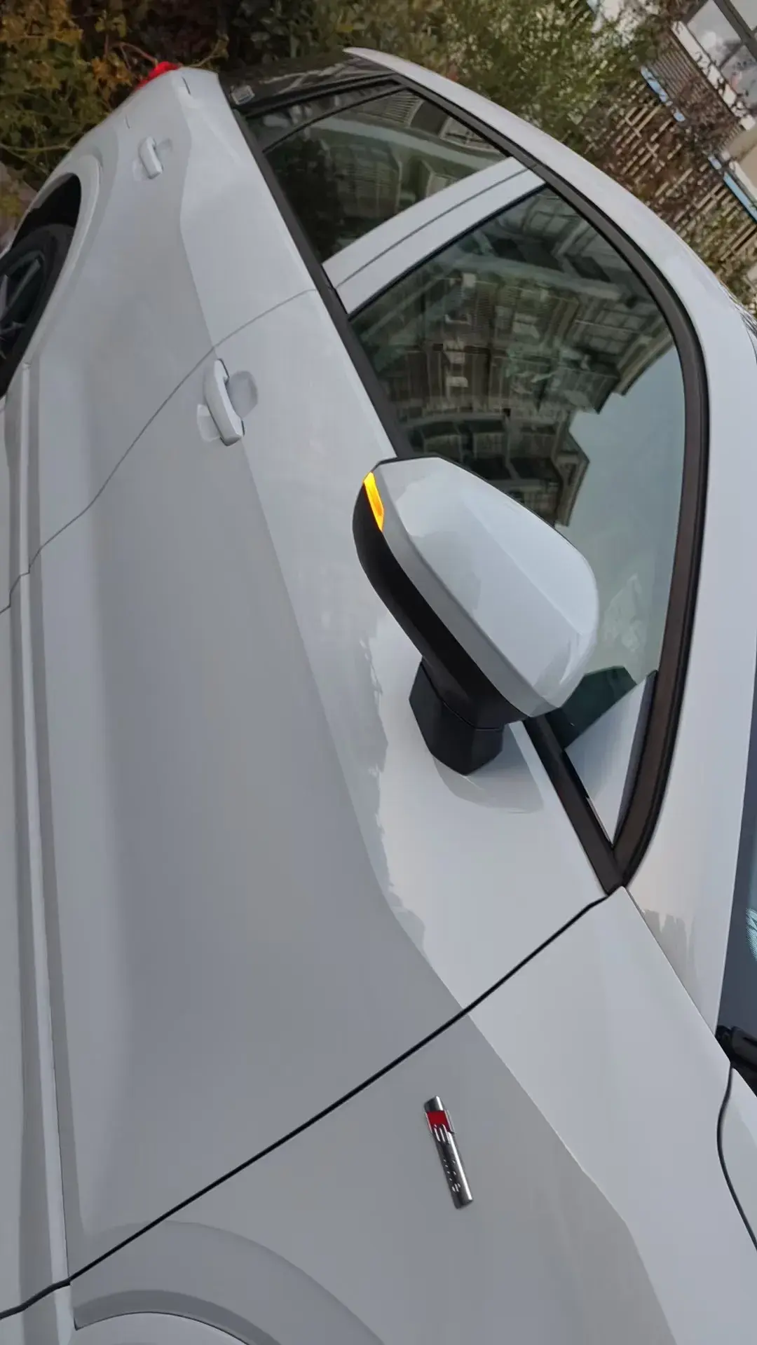 2025 AUDI Q2L thumbnail 3