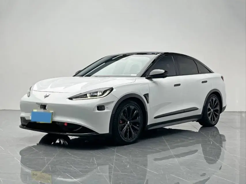 2022 ARCFOX αS BEV 74.5KWH