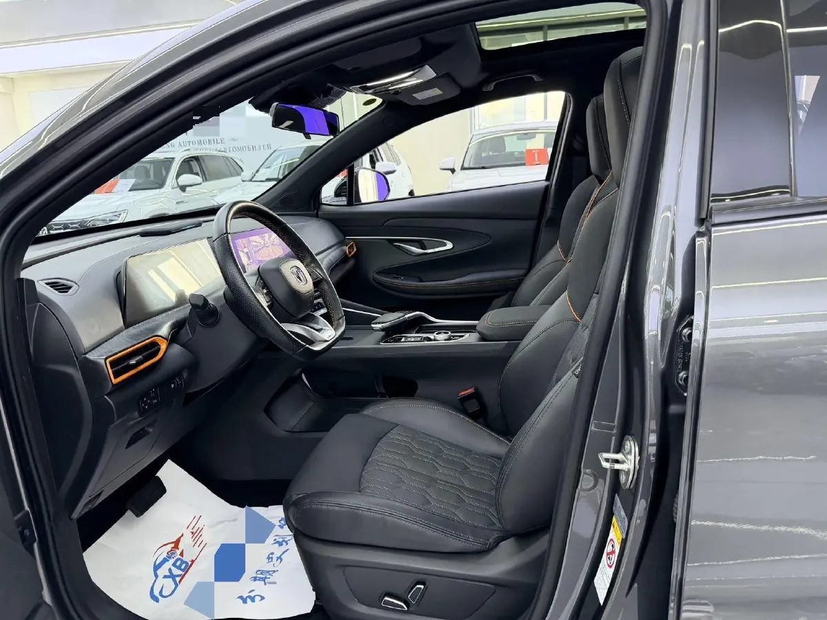 2022 ChangAn UNI-T 1.5T 188HP L4 7DCT,autocango,china used car exporter,china ev exporter,chinese used car exporter,chinese used ev exporter