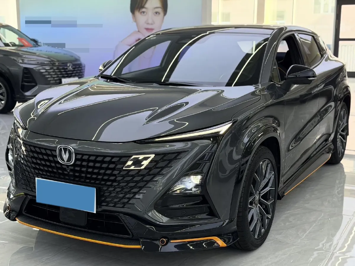 2022 ChangAn UNI-T 1.5T 188HP L4 7DCT,autocango,china used car exporter,china ev exporter,chinese used car exporter,chinese used ev exporter