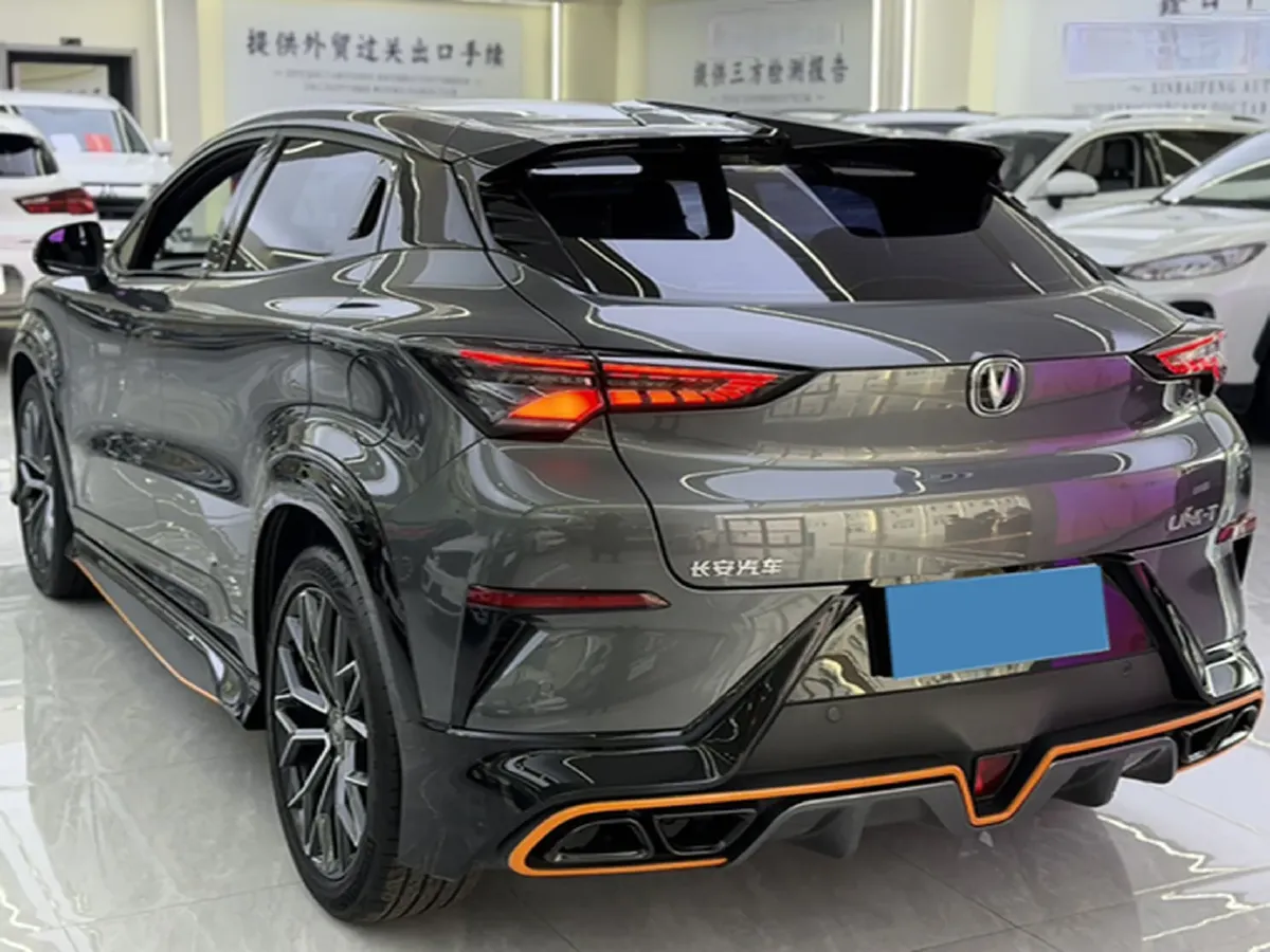2022 ChangAn UNI-T 1.5T 188HP L4 7DCT,autocango,china used car exporter,china ev exporter,chinese used car exporter,chinese used ev exporter