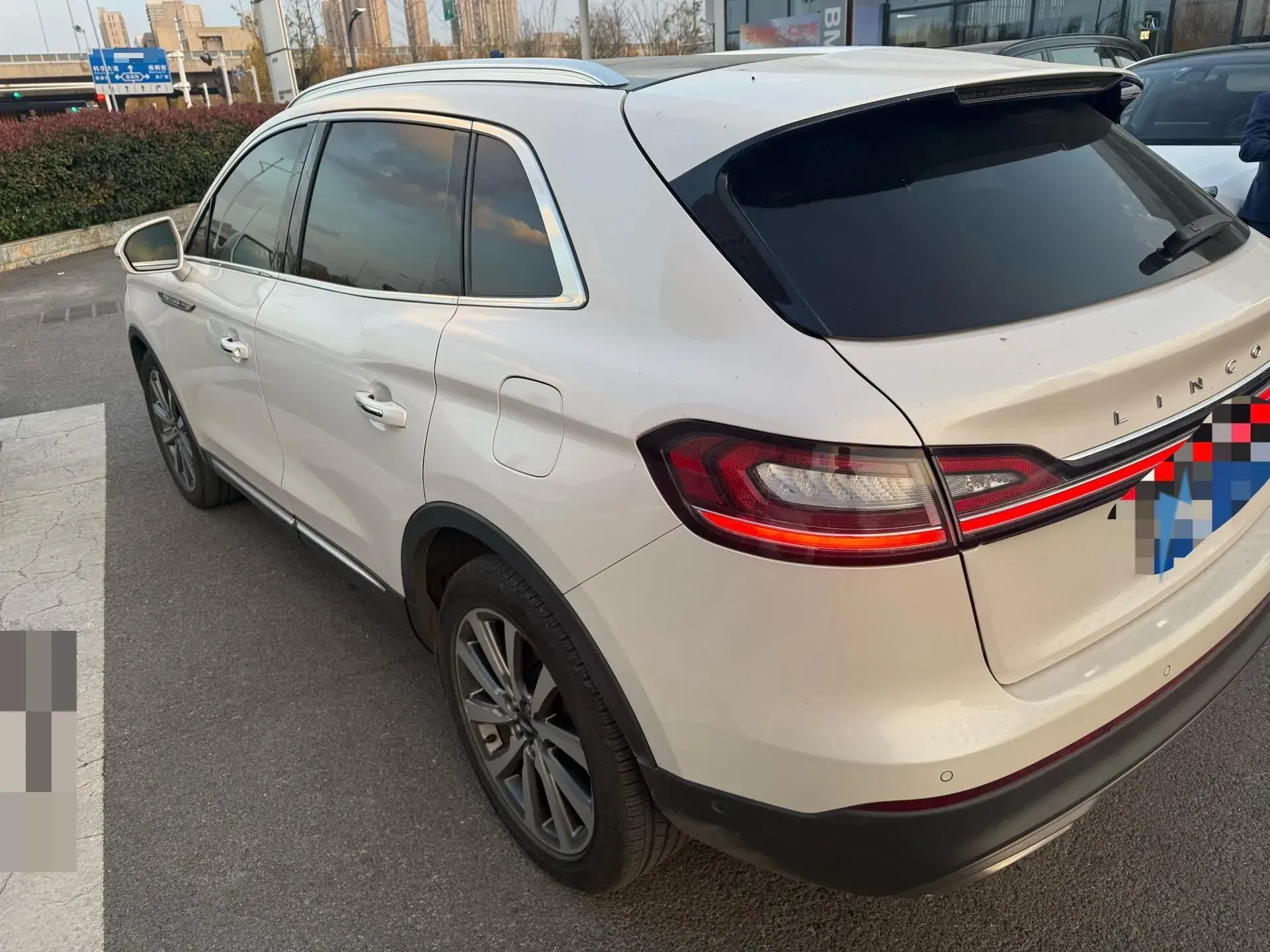 2019 LINCOLN NAUTILUS thumbnail 4