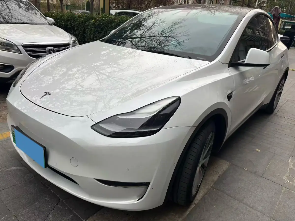 2021 Tesla Model Y BEV 60KWH
