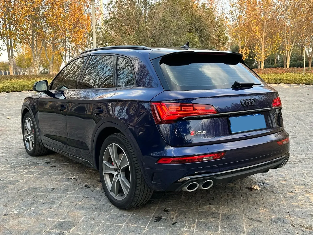 2021 Audi SQ5 3.0T 354HP V6 8AT,autocango,china used car exporter,china ev exporter,chinese used car exporter,chinese used ev exporter
