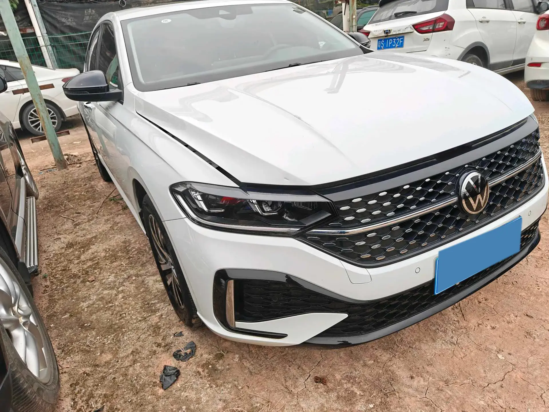 2023 VOLKSWAGEN LAVIDA thumbnail 3