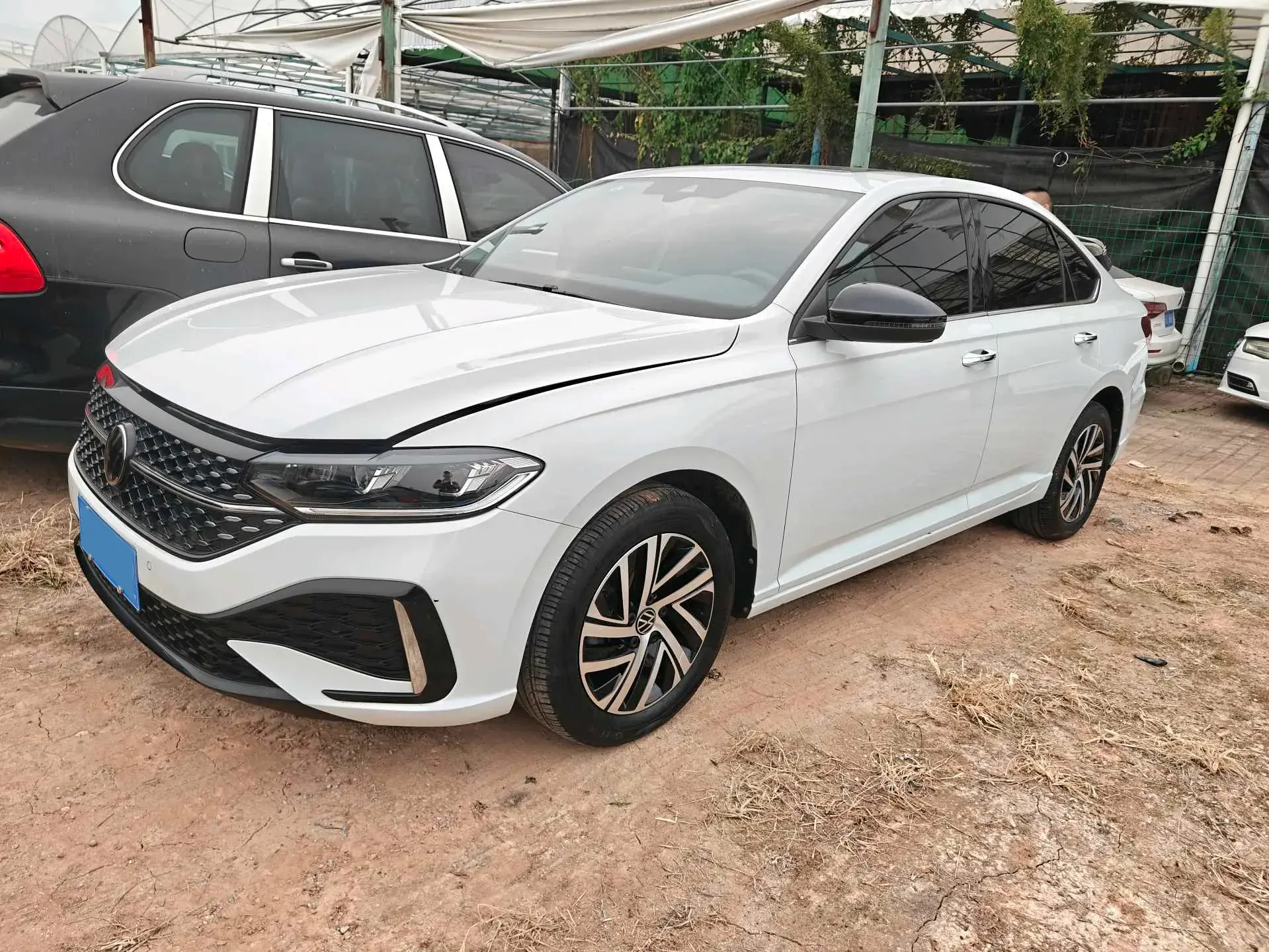 2023 VOLKSWAGEN LAVIDA view 1