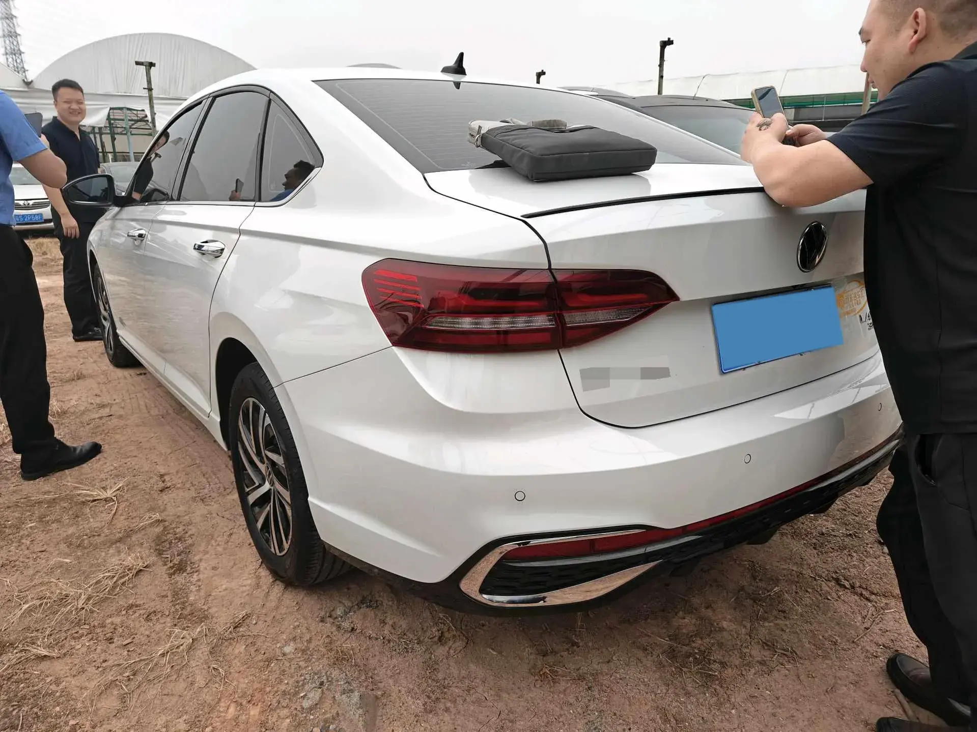 2023 VOLKSWAGEN LAVIDA thumbnail 4