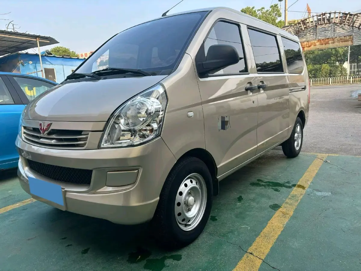 2019 WuLing ZhiGuang 1.2L 82HP L4 5MT