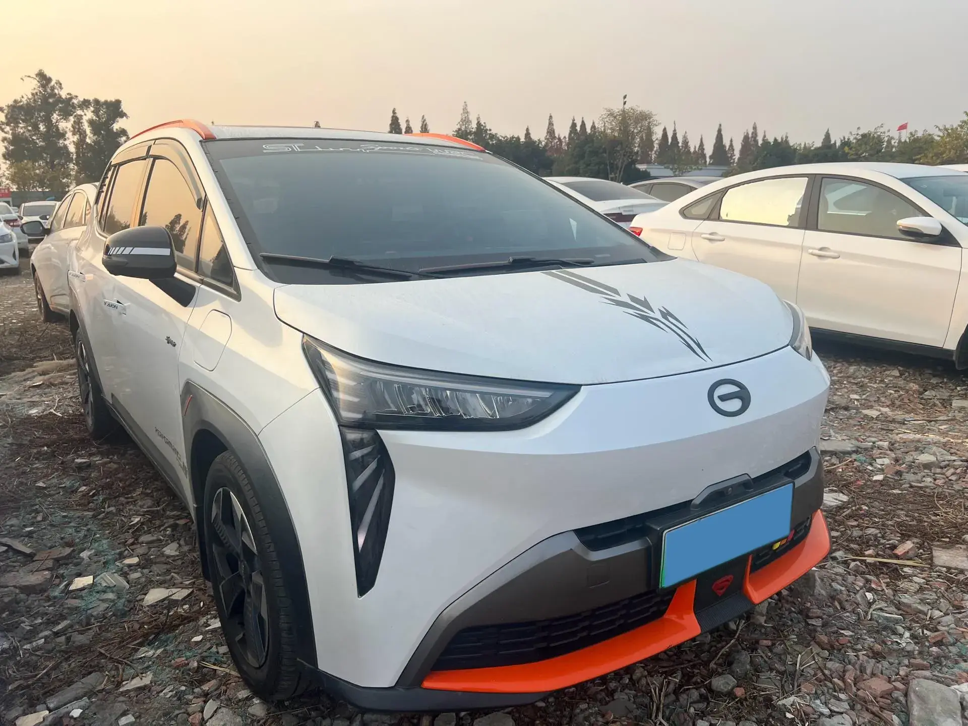 2021 AION Y thumbnail 3