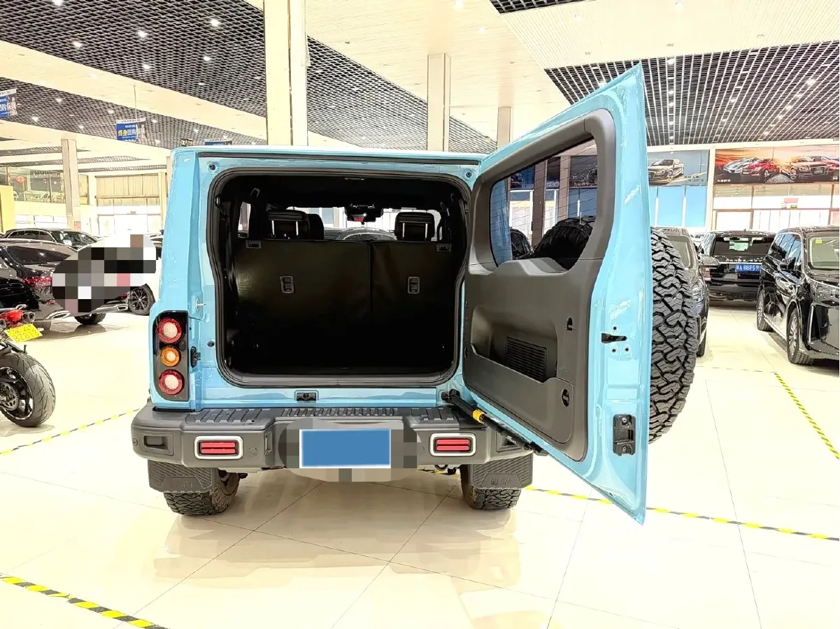 2025 212 212 T01 2.0T 252HP L4 8AT,autocango,china used car exporter,china ev exporter,chinese used car exporter,chinese used ev exporter