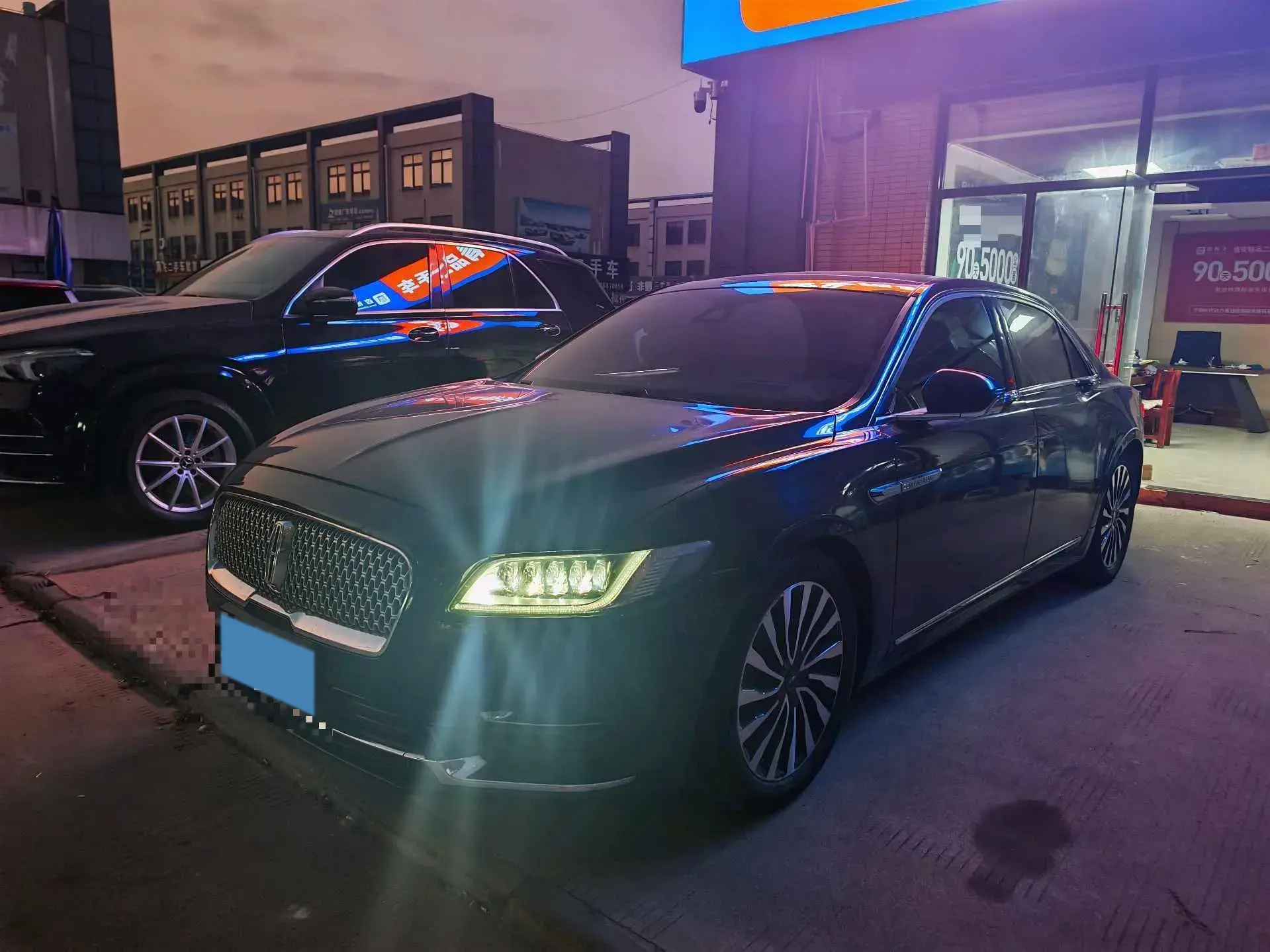 2017 LINCOLN CONTINENTAL view 1