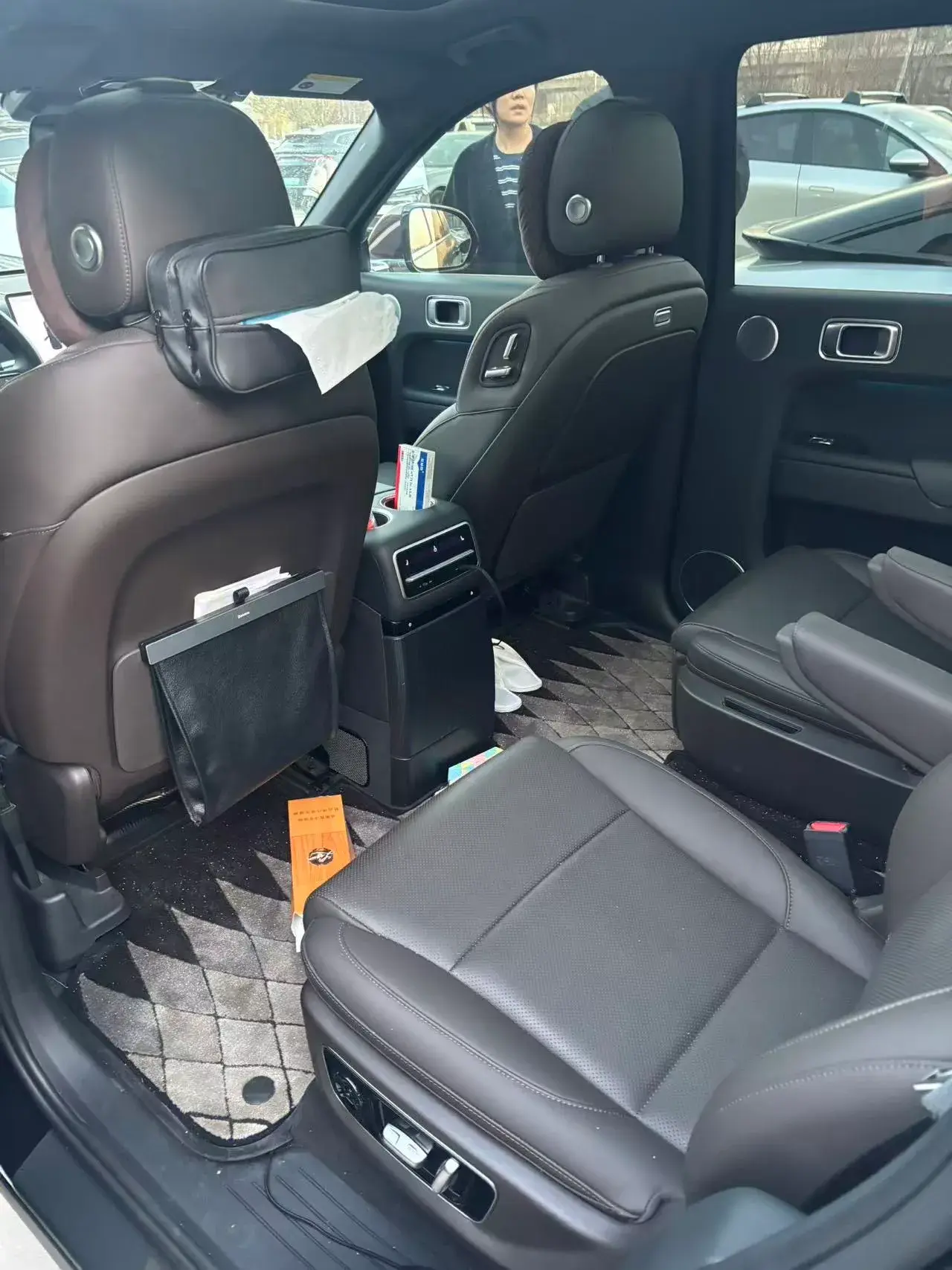 2022 LI L9 thumbnail 3