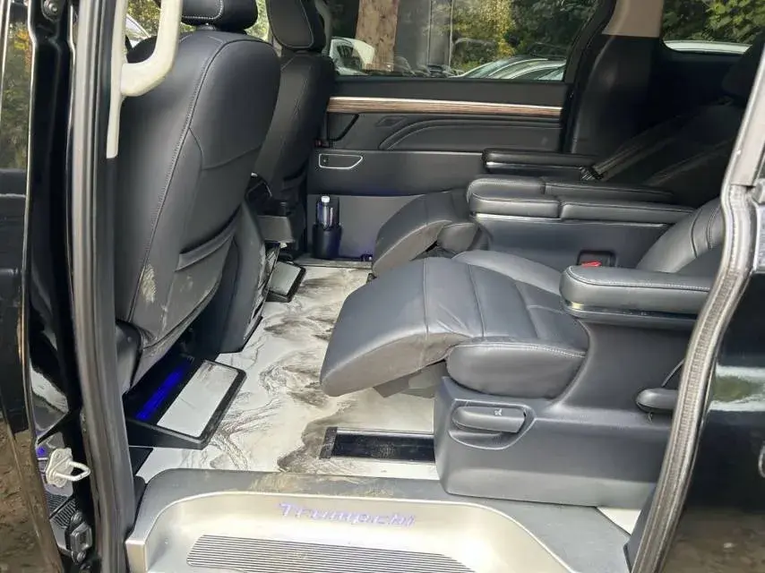 2021 GAC TRUMPCHI thumbnail 3