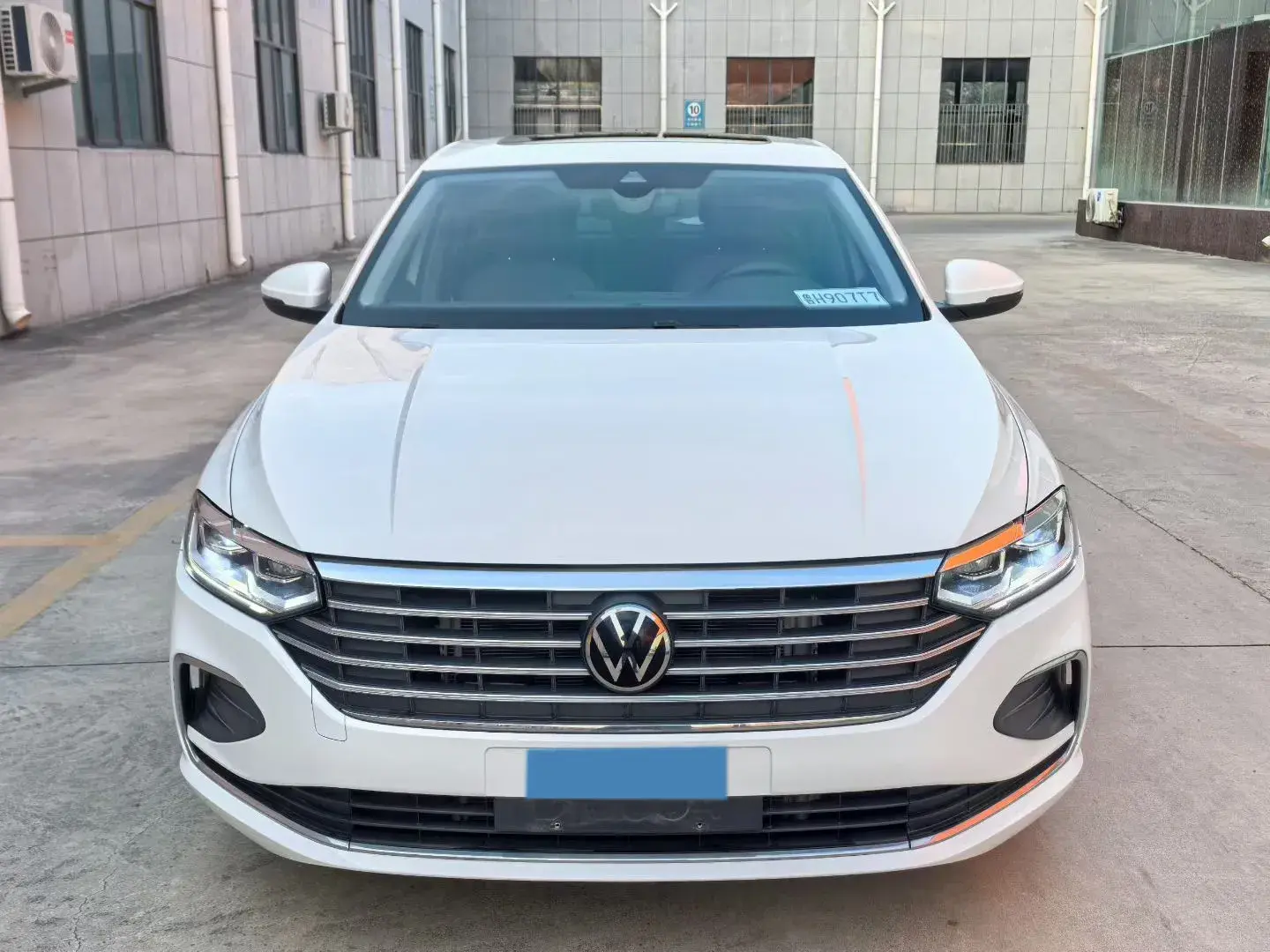 2024 VOLKSWAGEN LAVIDA thumbnail 2