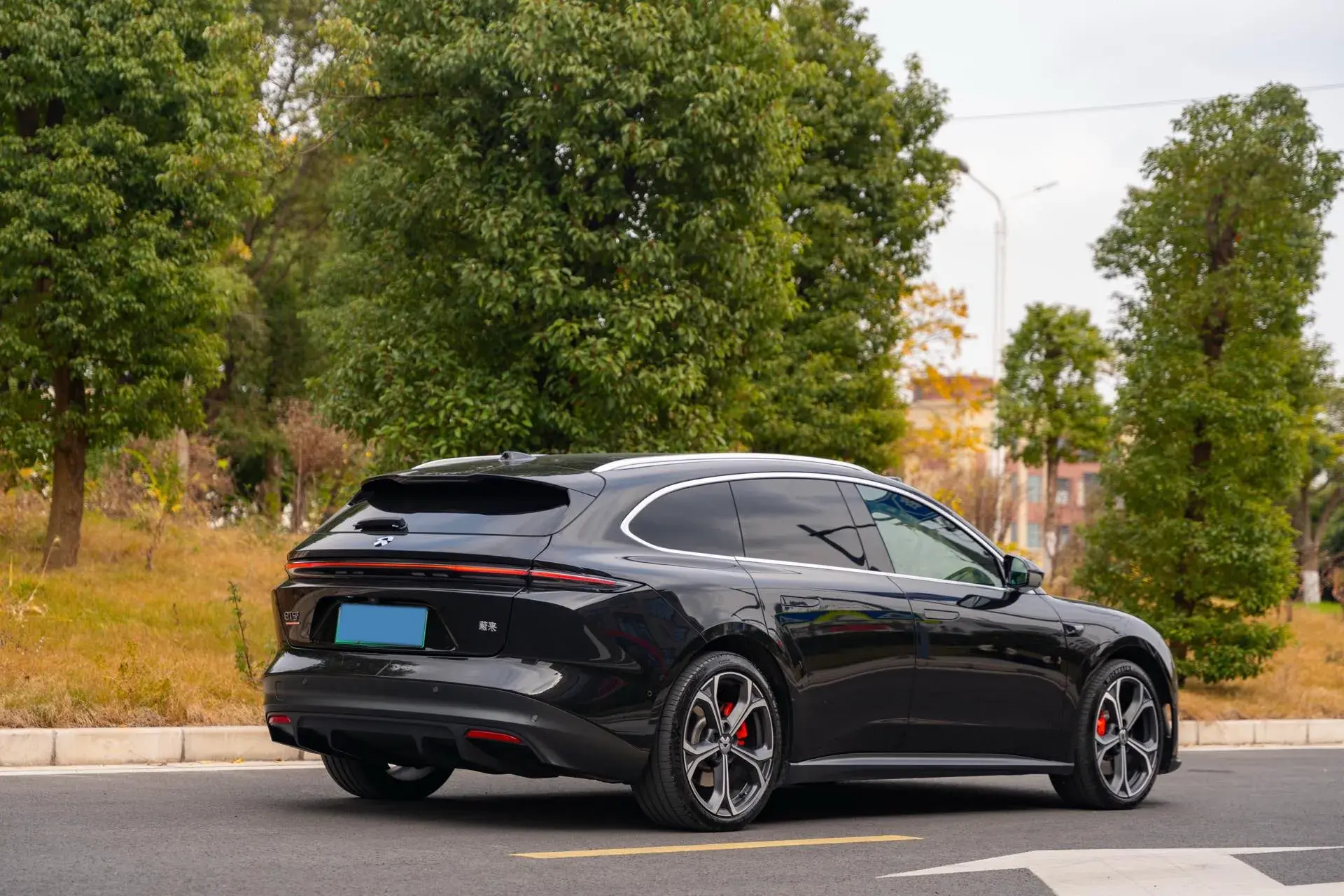 2024 NIO ET5T thumbnail 3