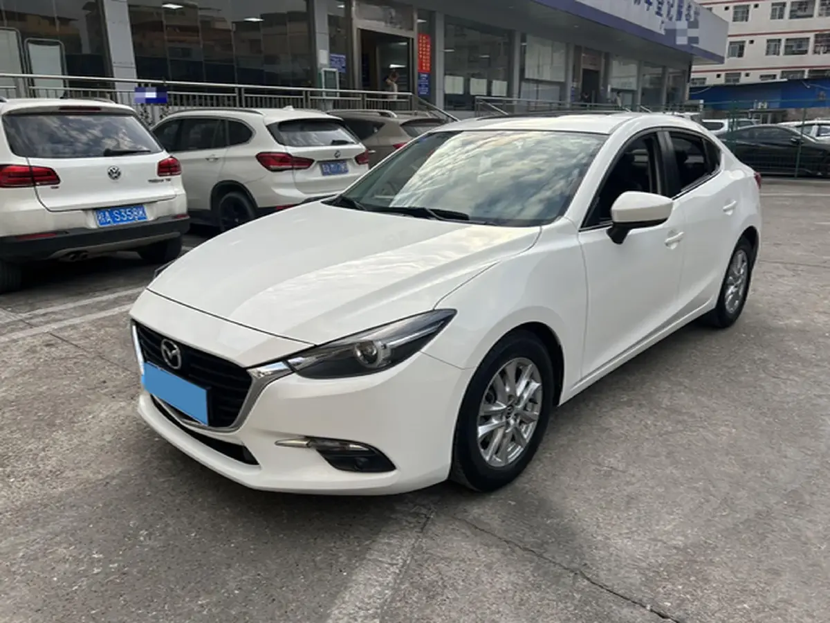 2017 Mazda 3 Axela 1.5L 117HP L4 6AT