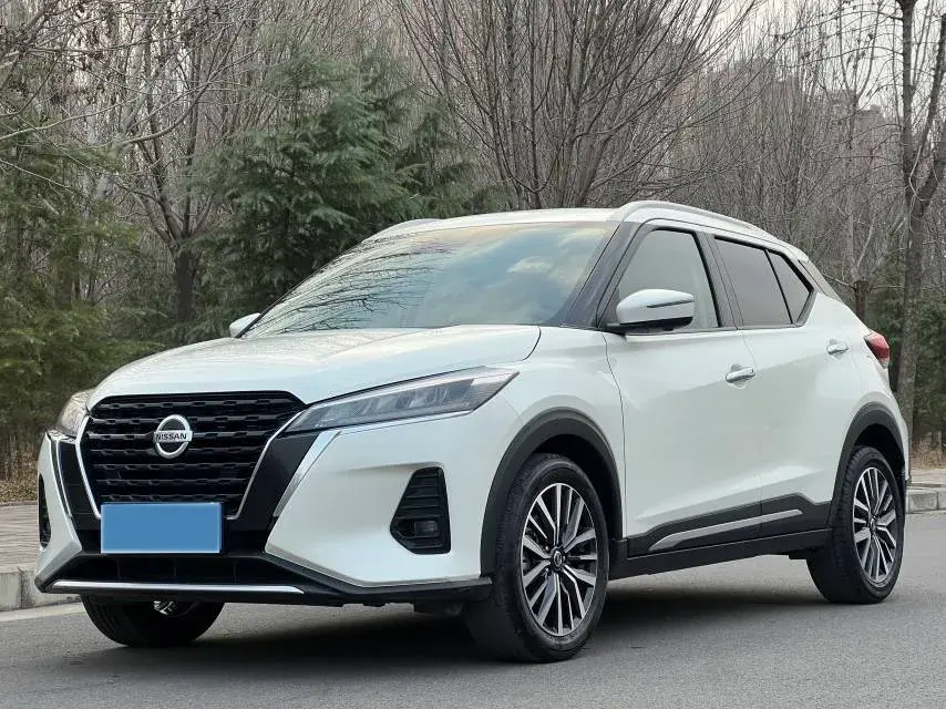 2022 Nissan Kicks 1.5L 122HP L4 CVT