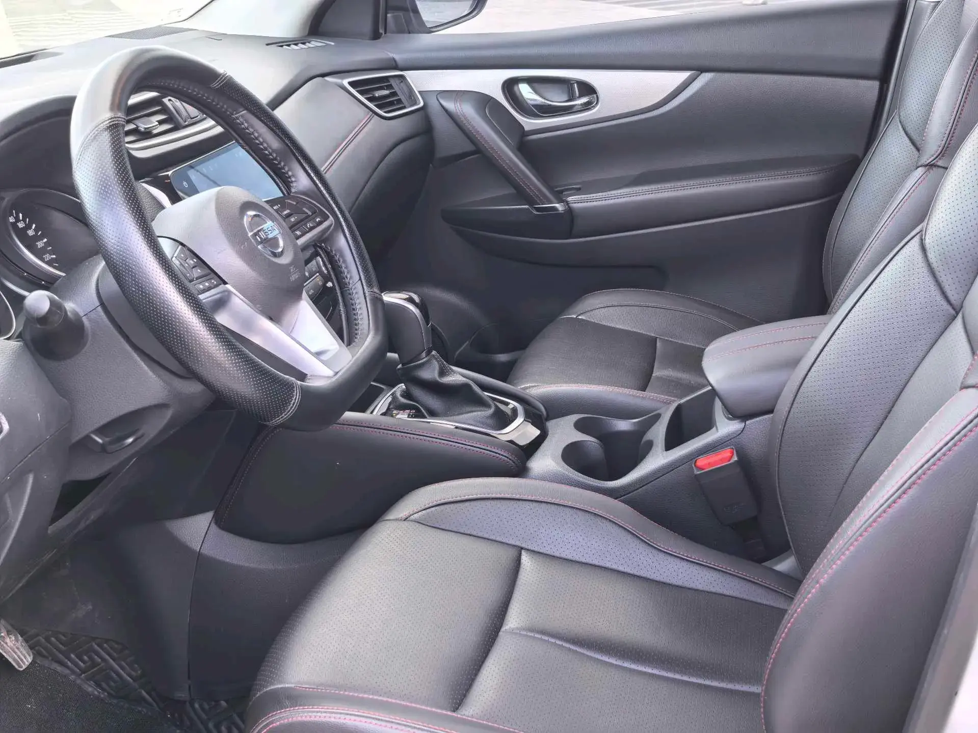 2022 NISSAN QASHQAI thumbnail 4