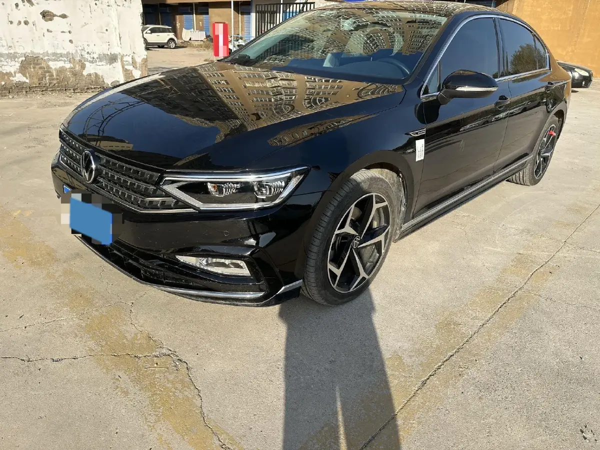 2023 Volkswagen Magotan 2.0T 186HP L4 7DCT