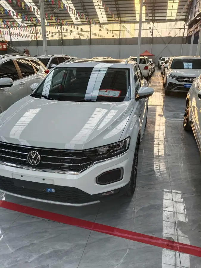 2022 Volkswagen T-Roc 1.4T 150HP L4 7DCT