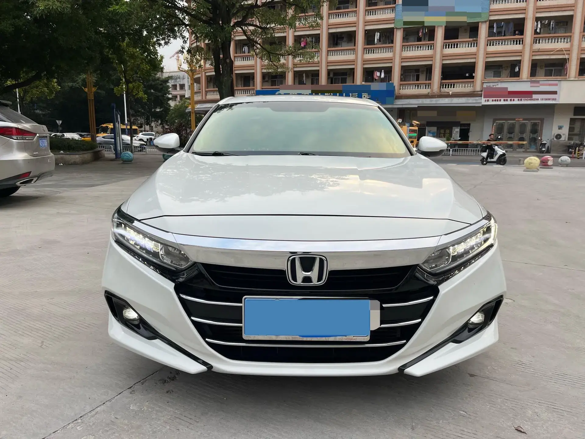 2022 HONDA ACCORD thumbnail 2