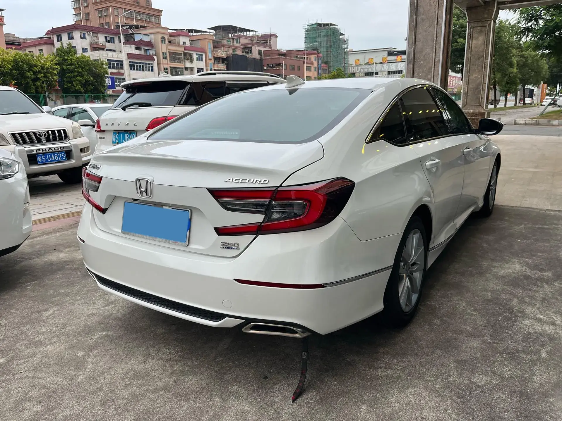 2022 HONDA ACCORD thumbnail 4