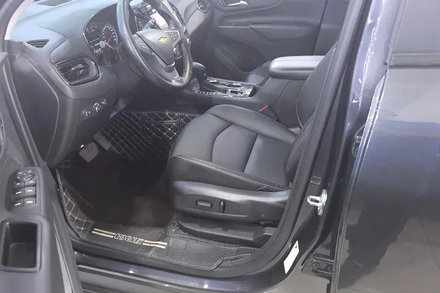 2021 CHEVROLET EQUINOX thumbnail 3