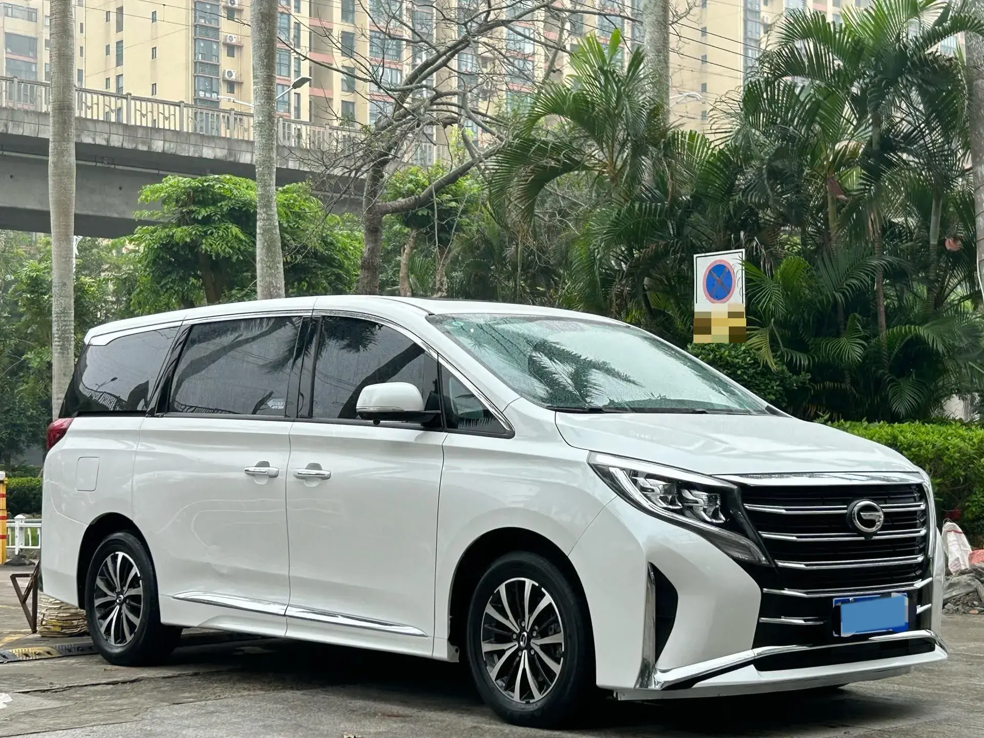 2023 GAC TRUMPCHI thumbnail 3