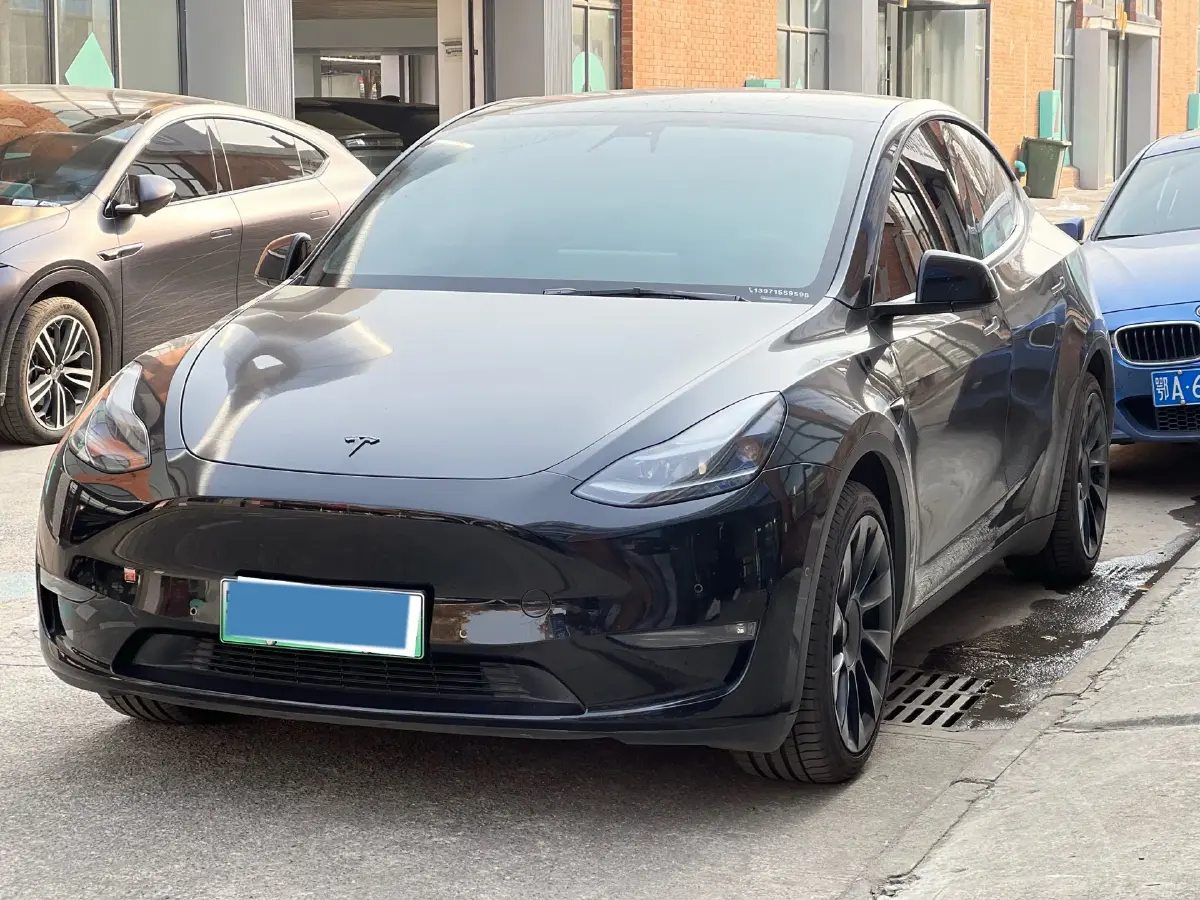 2021 Tesla Model Y BEV 60KWH