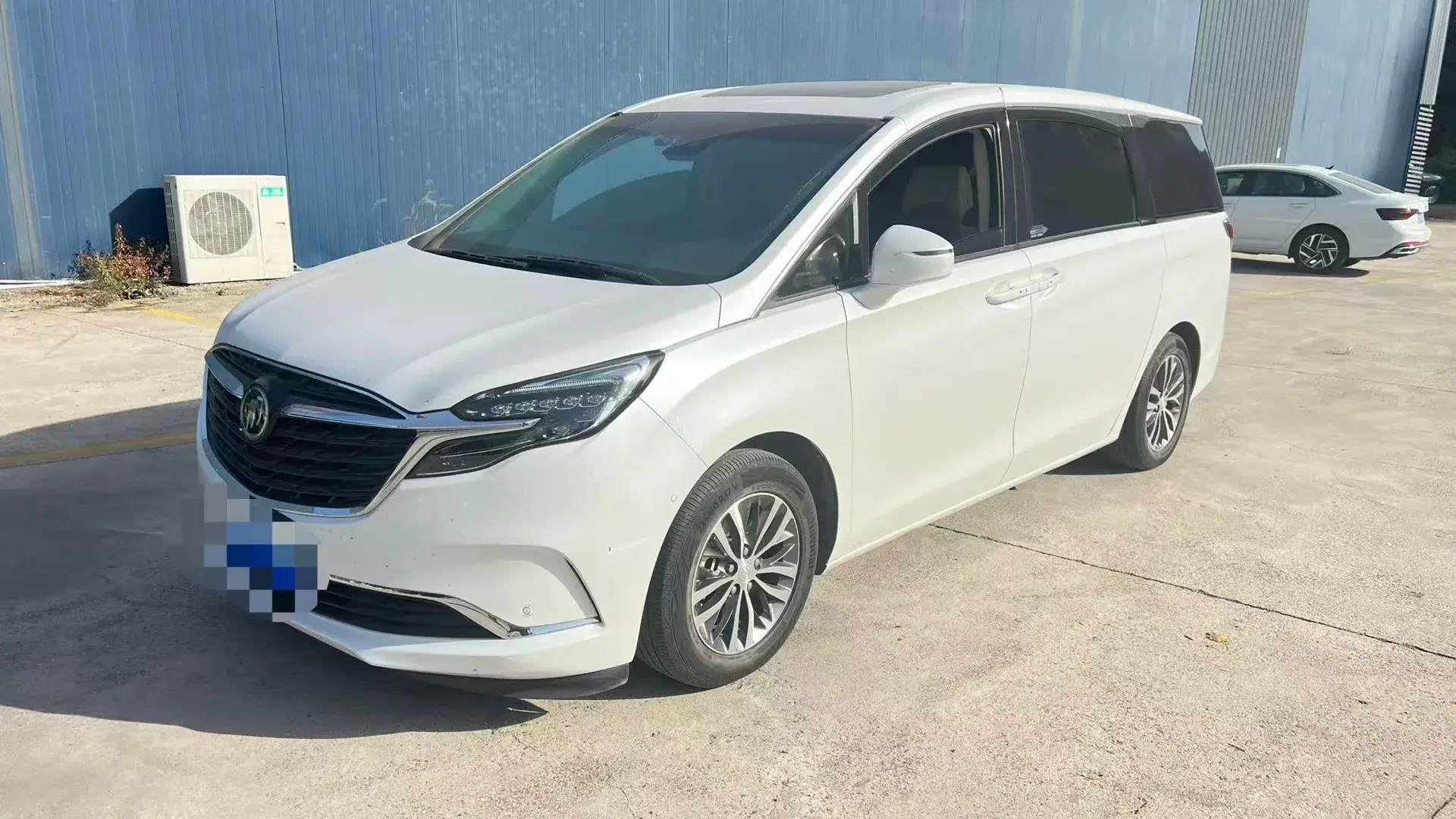 2021 BUICK GL8 view 1