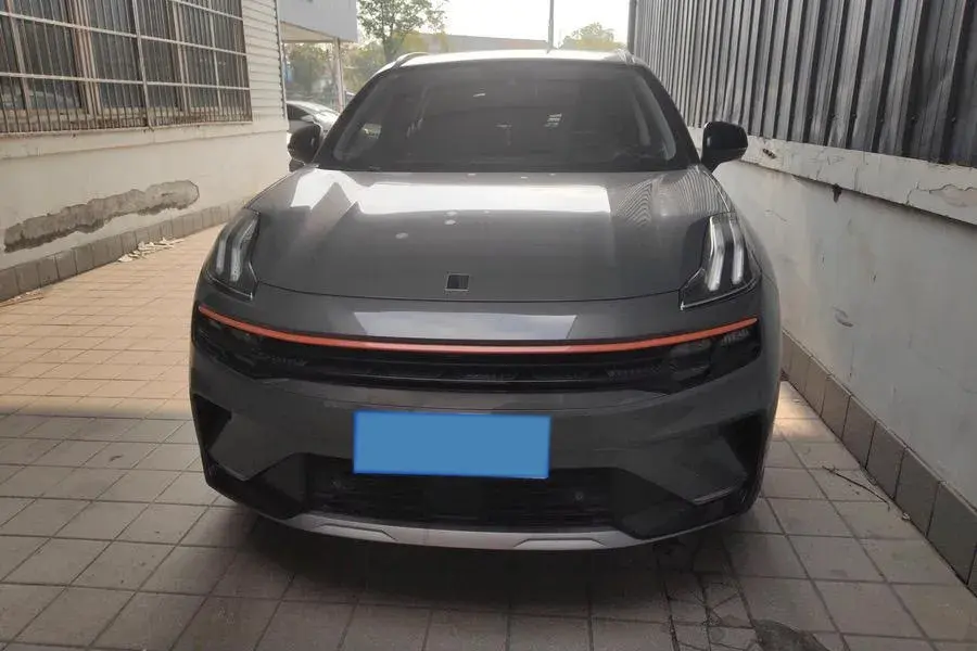 2020 LYNK&CO 06 thumbnail 2