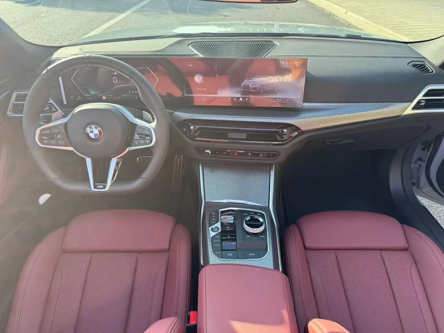 2024 BMW 4 thumbnail 4