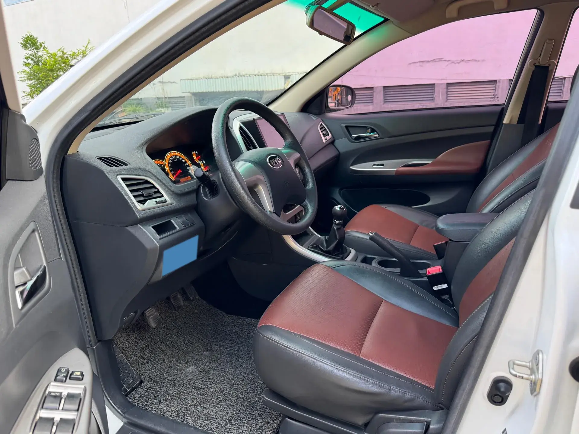 2020 BYD F3 thumbnail 4