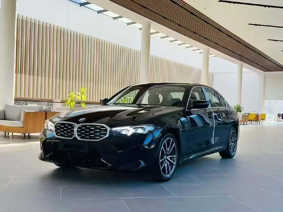 2025 BMW 3 Series 2.0T 245HP L4 8AT