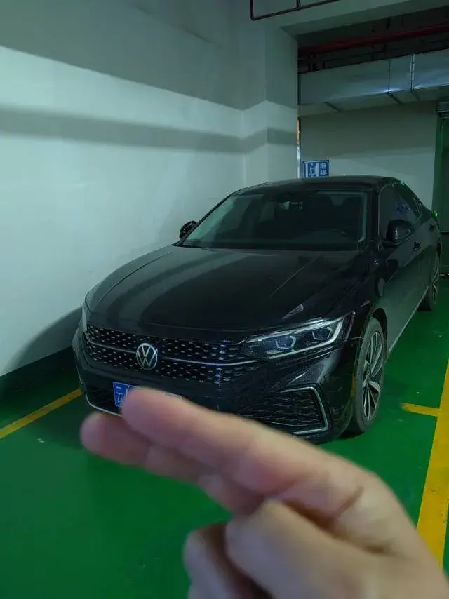 2022 Xpeng P7 BEV 60.2KWH