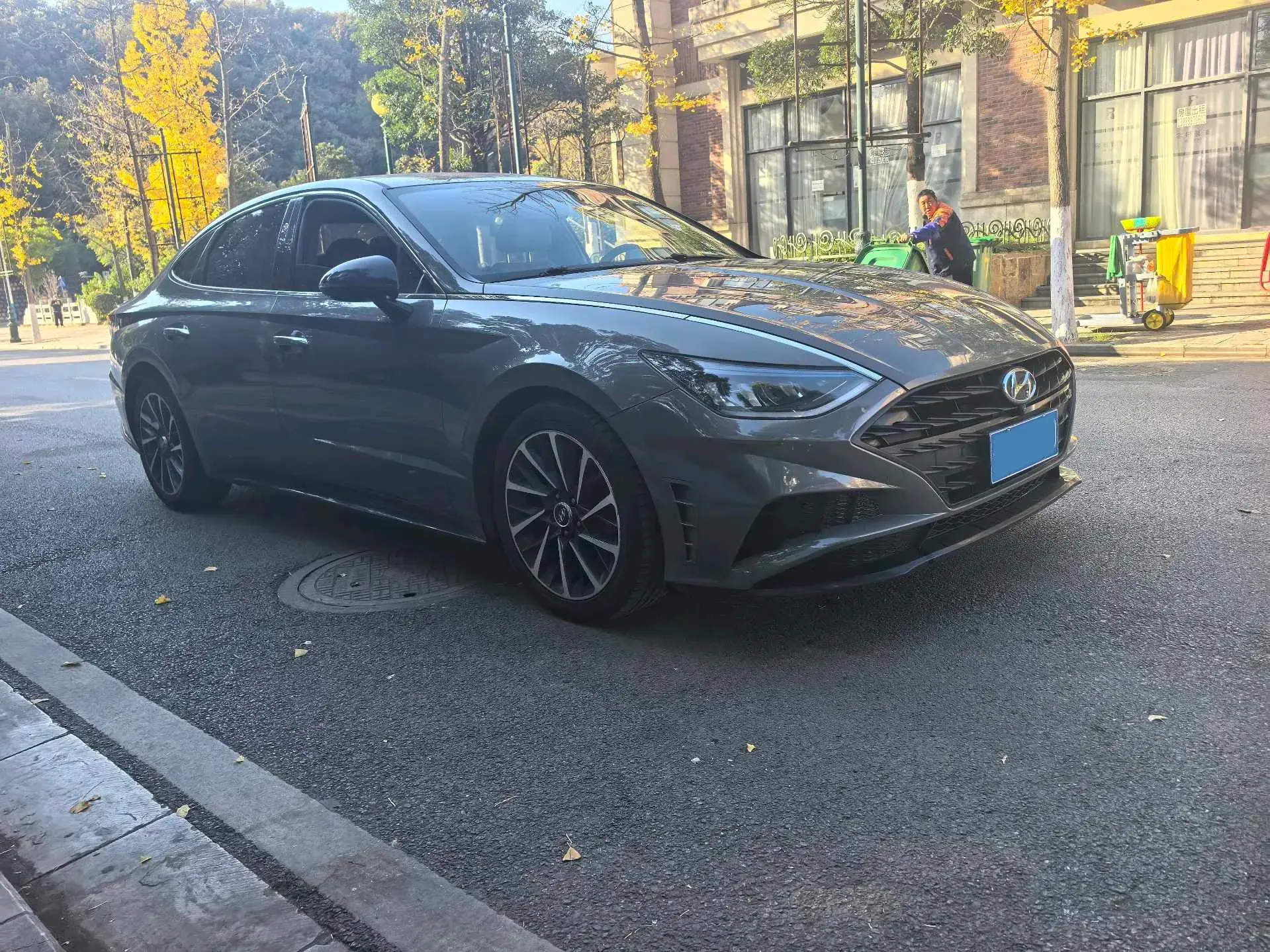 2020 HYUNDAI SONATA thumbnail 3