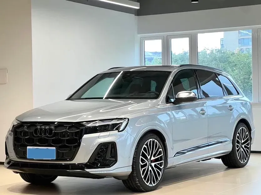 2024 Audi SQ7 4.0T 507HP V8 8AT,autocango,china used car exporter,china ev exporter,chinese used car exporter,chinese used ev exporter