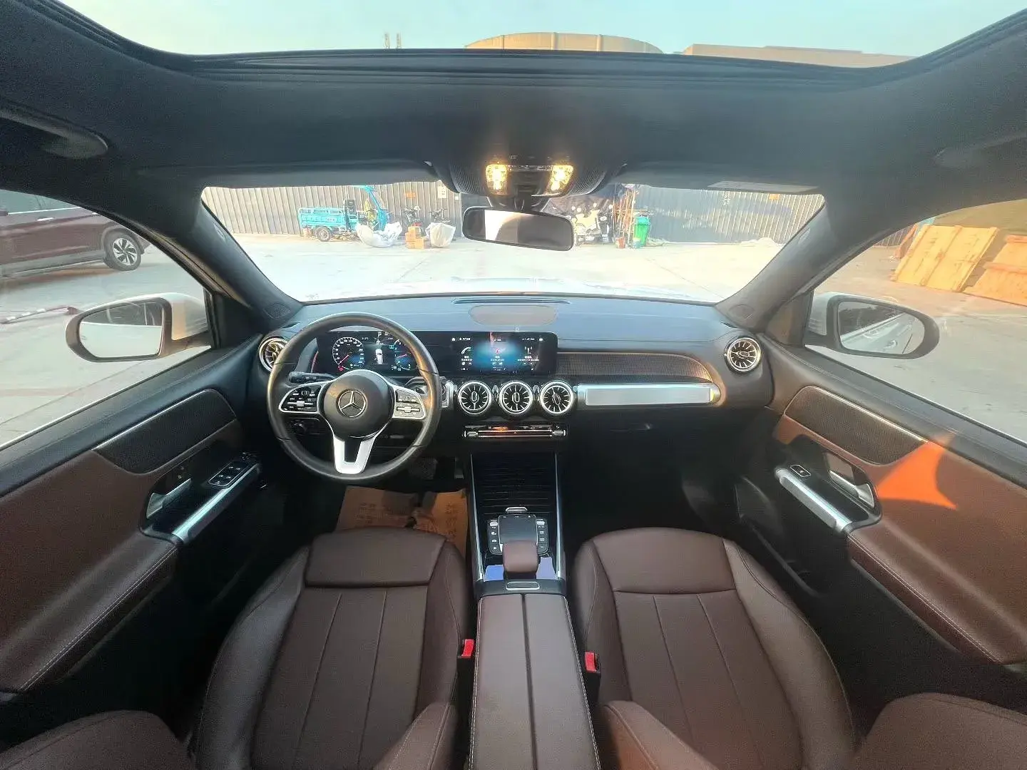 2022 MERCEDES-BENZ GLB thumbnail 4