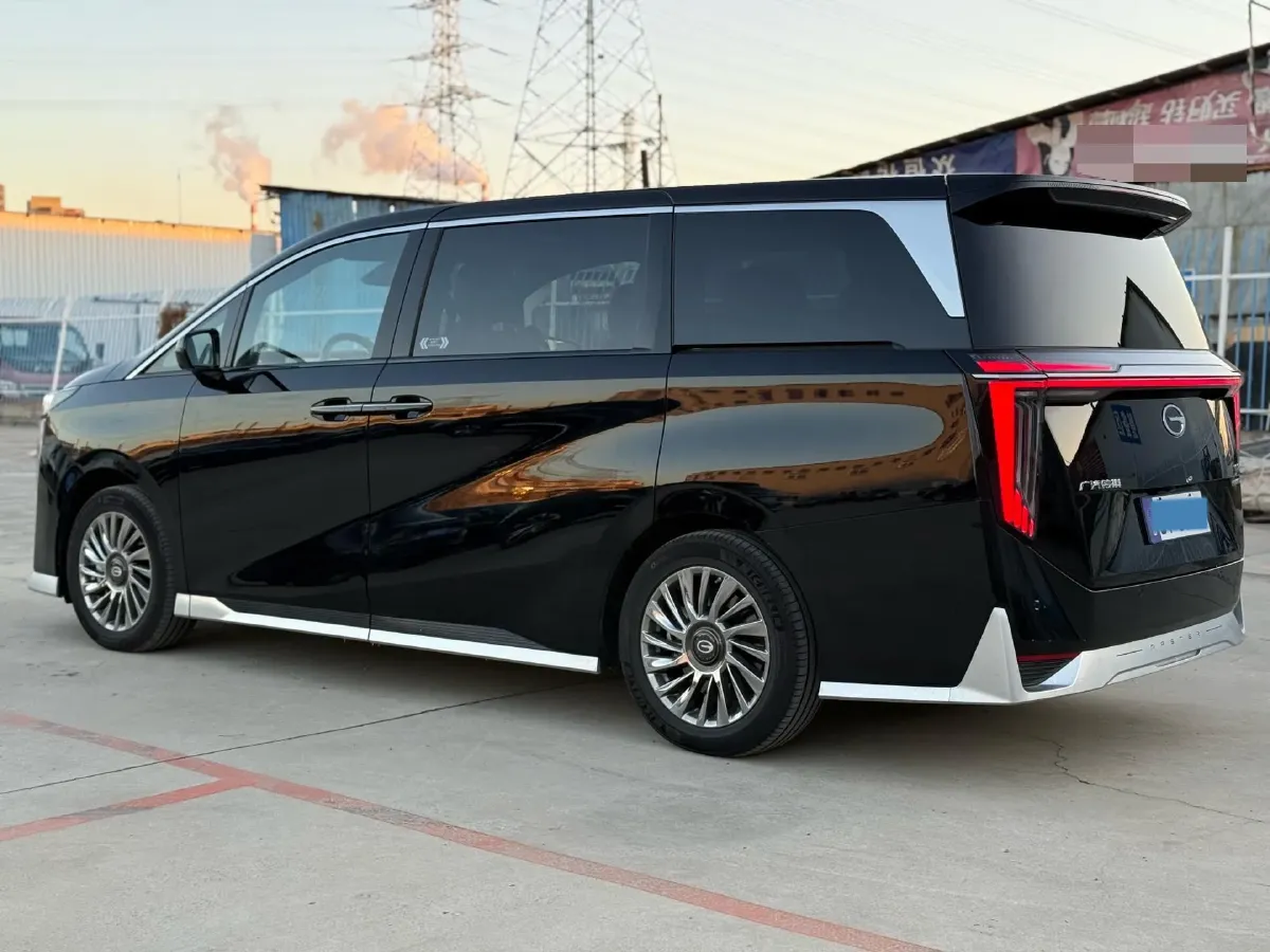 2024 GAC Trumpchi M8 2.0T 190HP L4 E-CVT Hybrid,autocango,china used car exporter,china ev exporter,chinese used car exporter,chinese used ev exporter