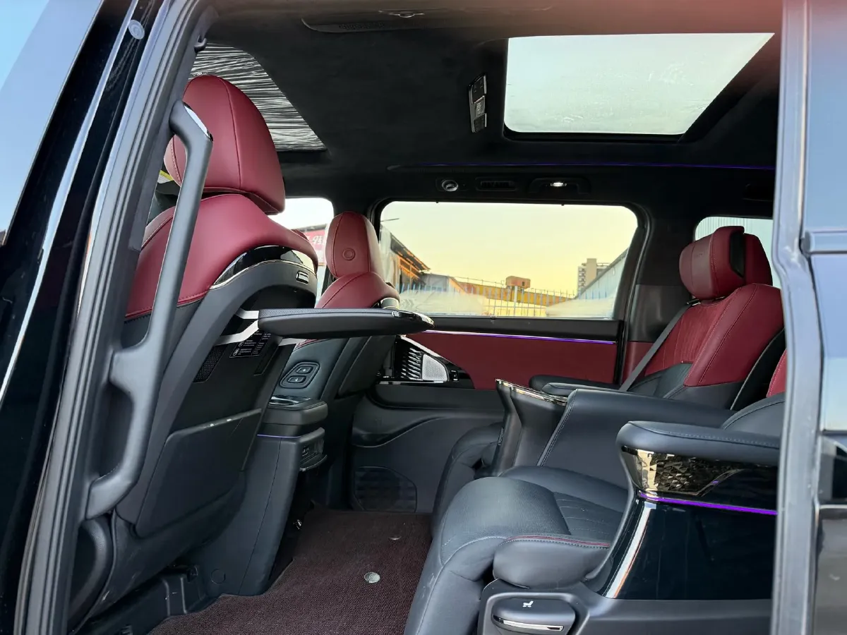 2024 GAC Trumpchi M8 2.0T 190HP L4 E-CVT Hybrid,autocango,china used car exporter,china ev exporter,chinese used car exporter,chinese used ev exporter