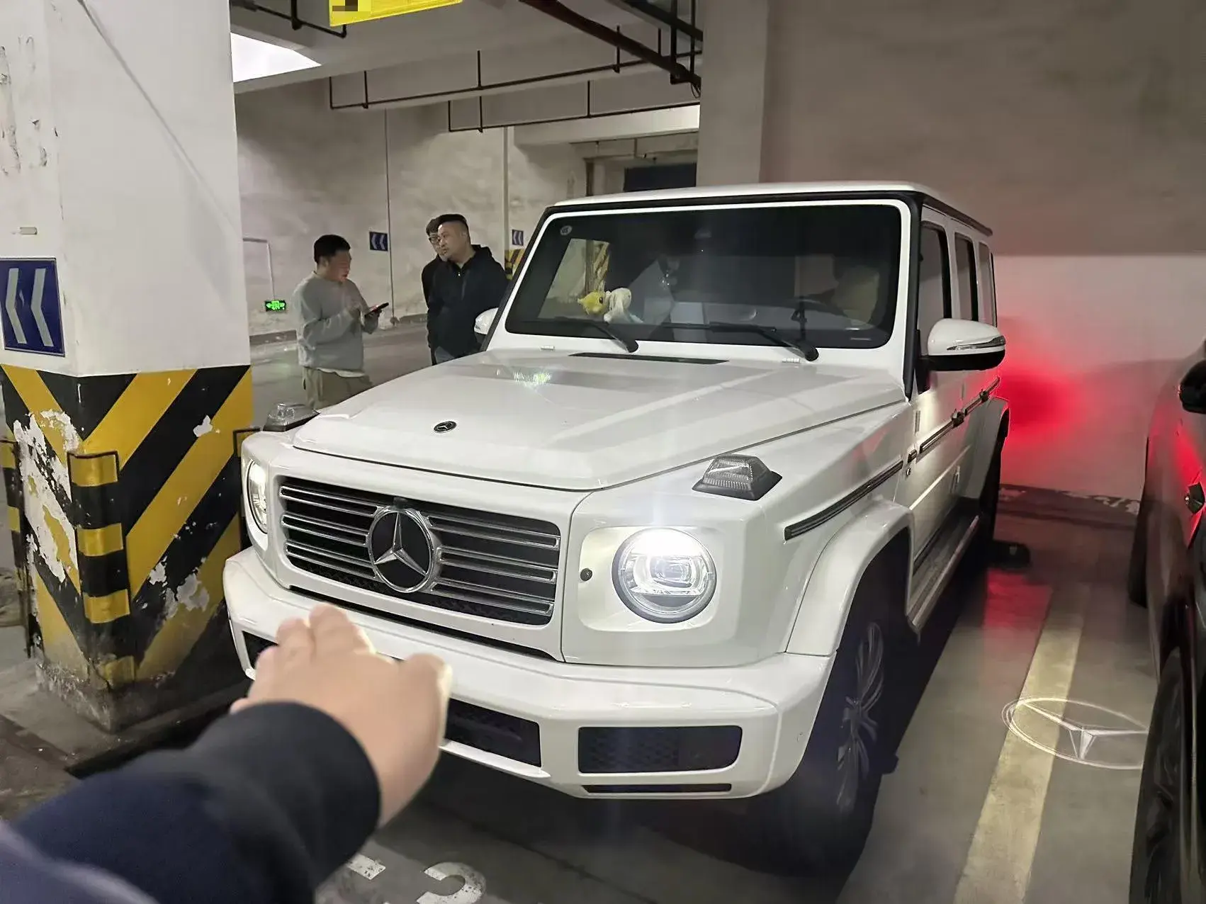 2023 MERCEDES-BENZ G view 1