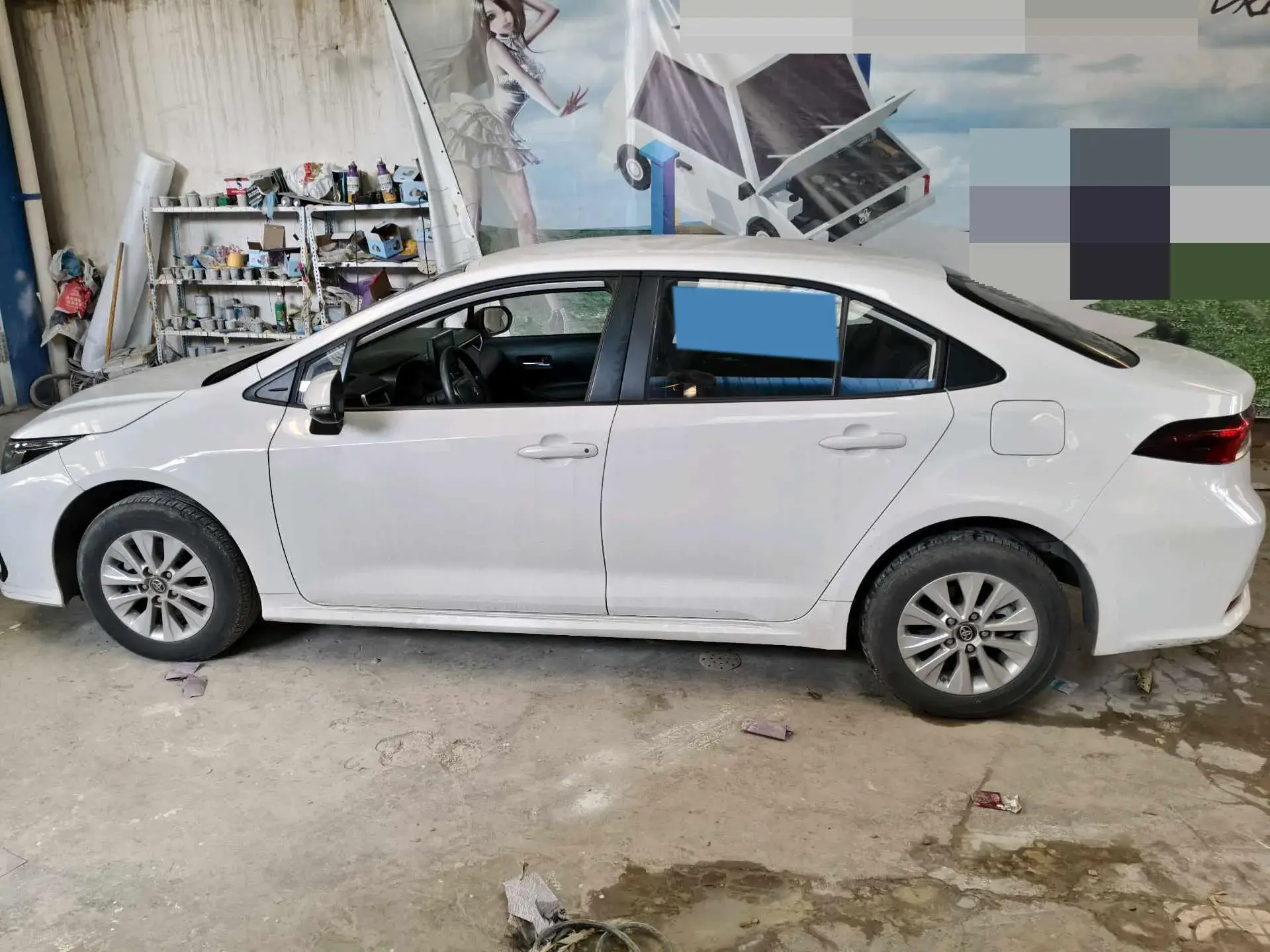 2022 TOYOTA COROLLA thumbnail 2