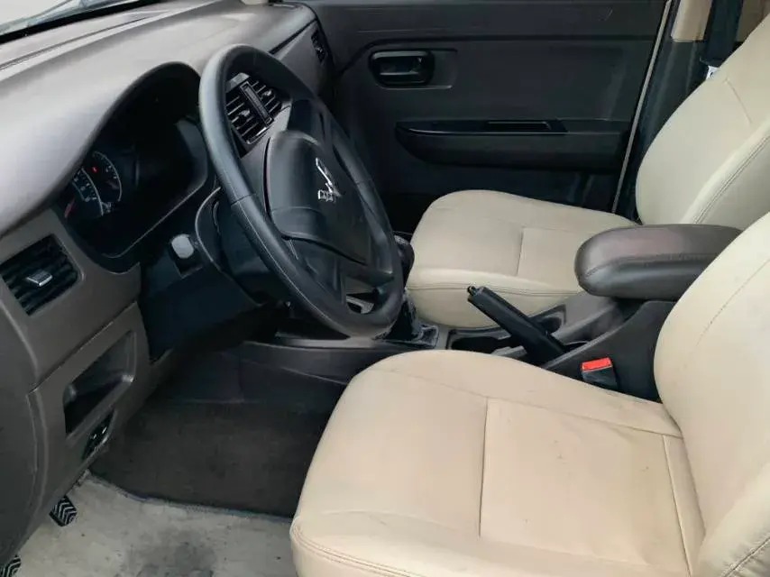 2018 WULING RONGGUANG thumbnail 4