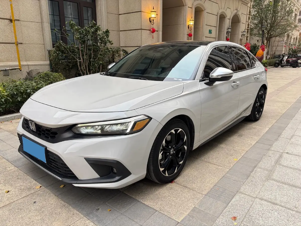 2023 Honda Civic 2.0L 143HP L4 E-CVT Hybrid