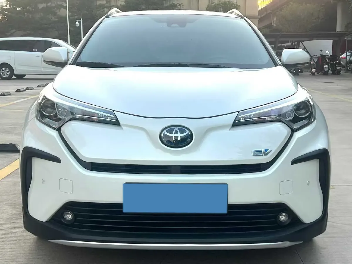 2020 Toyota Izoa E BEV 54.3KWH,autocango,china used car exporter,china ev exporter,chinese used car exporter,chinese used ev exporter