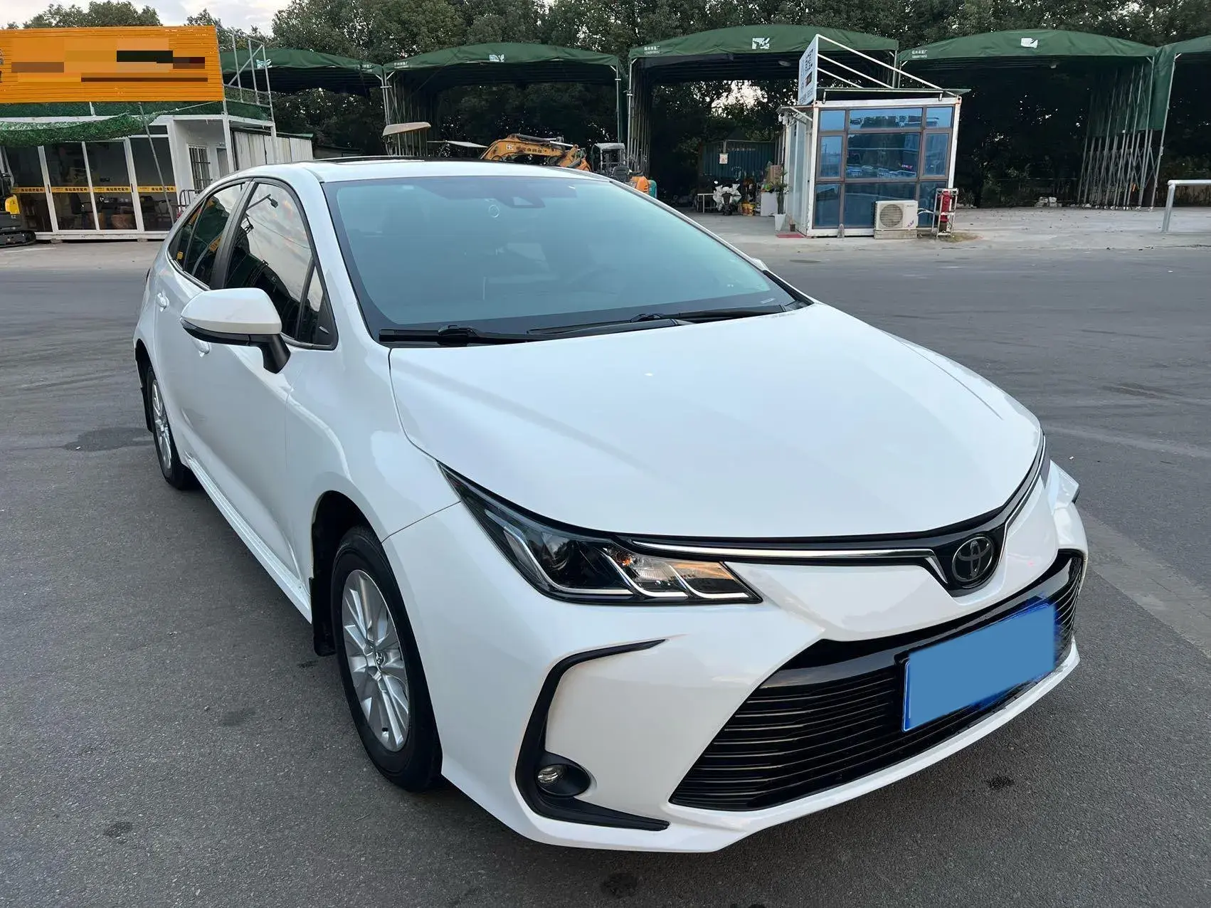 2021 TOYOTA COROLLA thumbnail 2