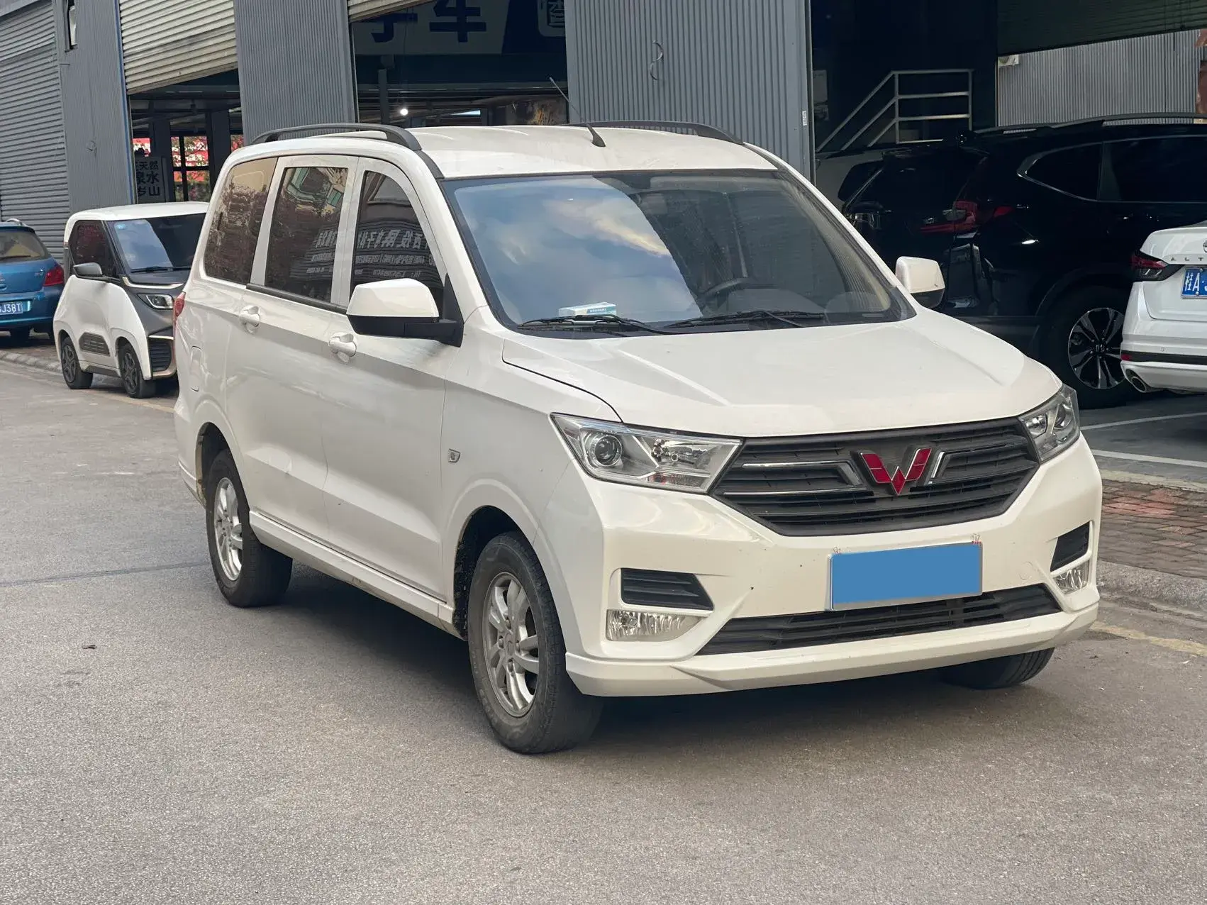 2019 WULING HONGGUANG thumbnail 3