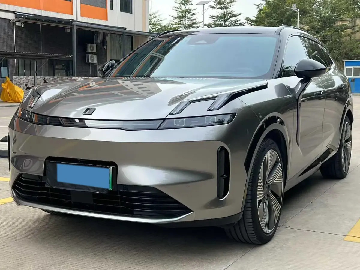 2023 LYNK&CO 08 EM-P 1.5T 163HP L4 3DHT PHEV 39.6KWH