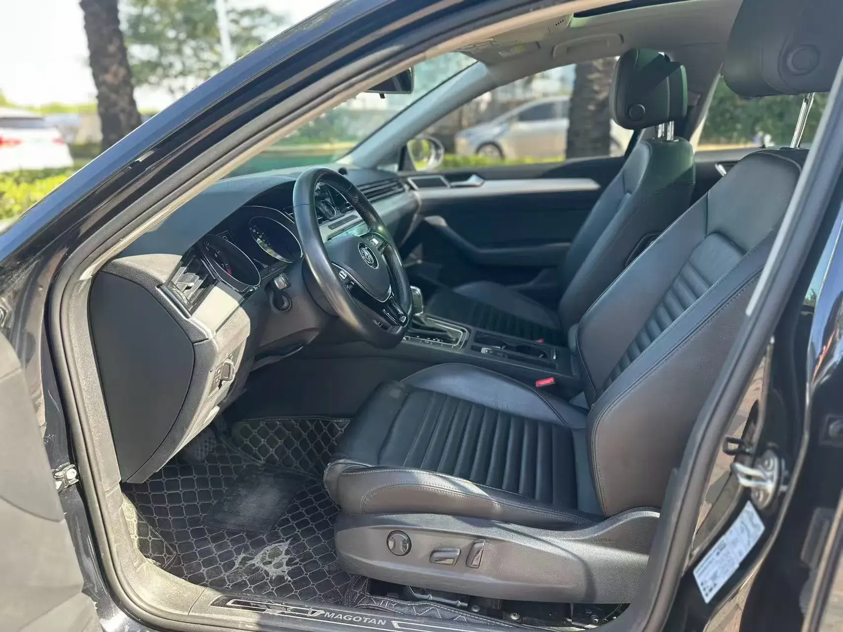 2019 CHEVROLET MALIBU thumbnail 2